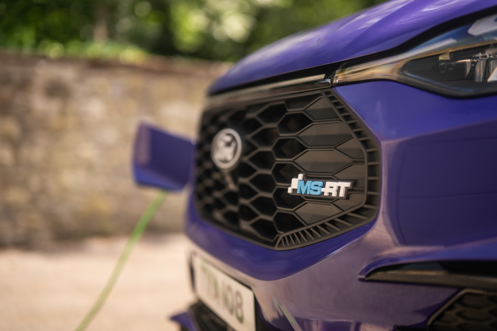 SMALL_Ford_ETourneoCustomMS-RT_06